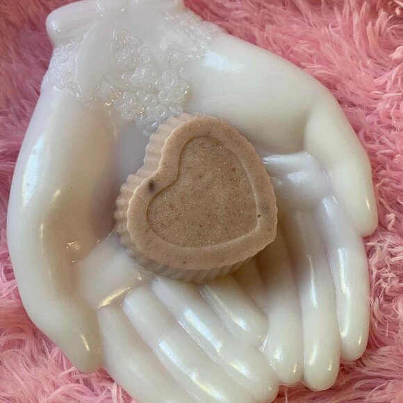 Tallow and Coco Butter Lotion Heart Bar - Picture 2 of 6